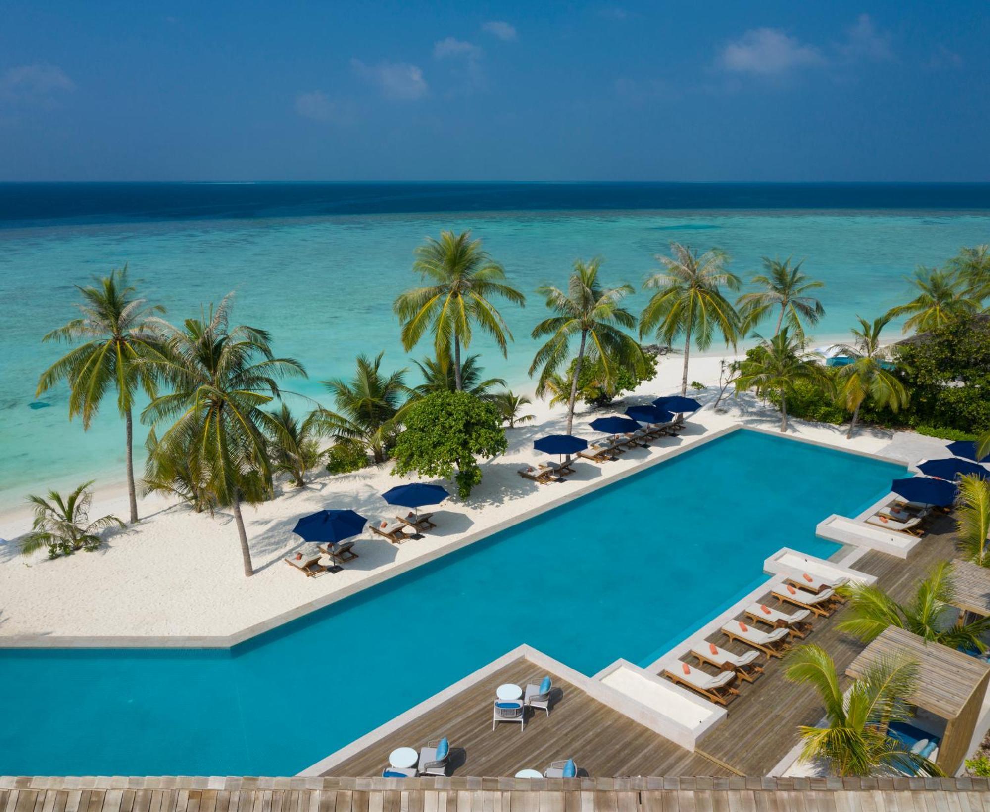 Emerald Faarufushi &