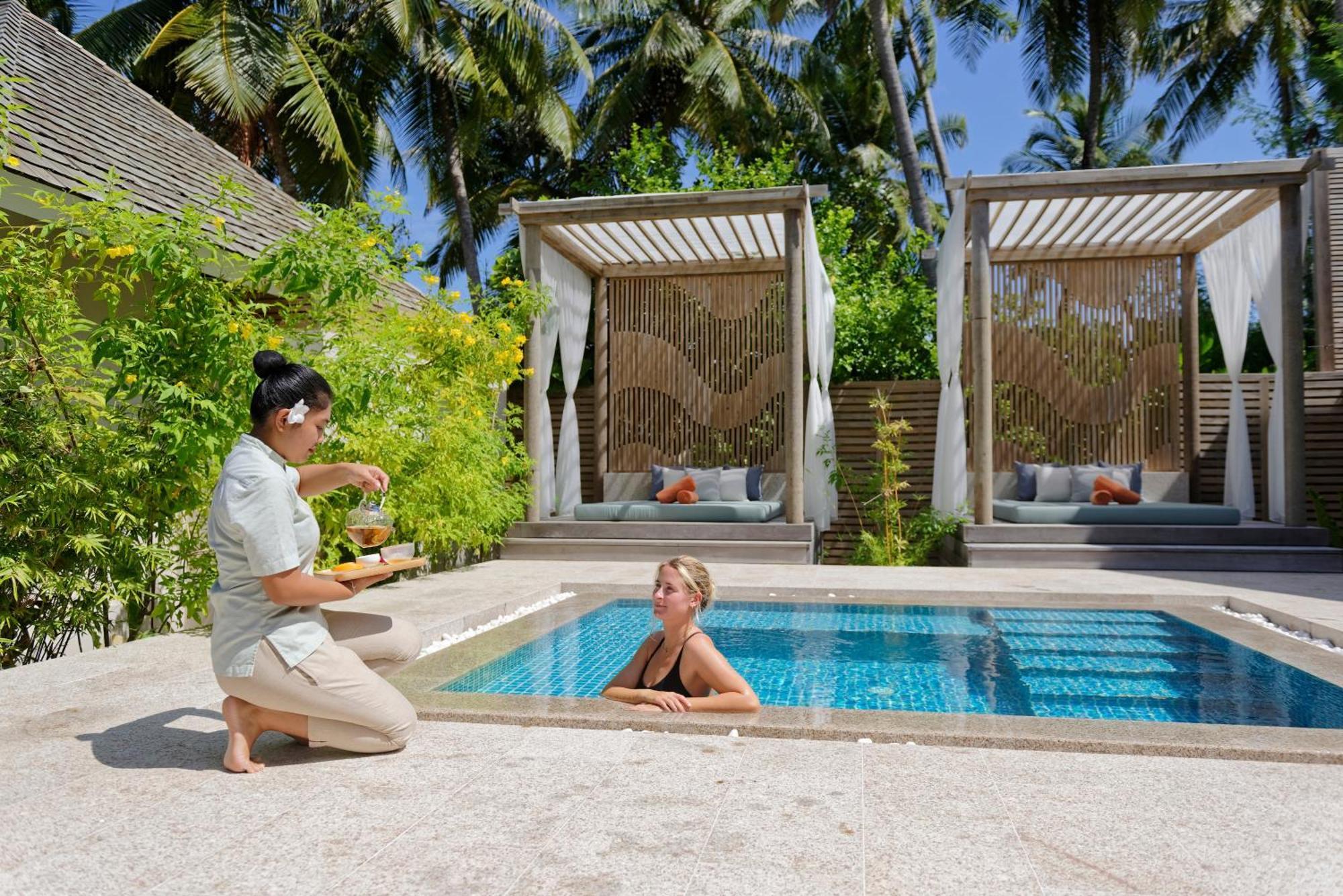 Emerald Faarufushi & Ugoofaaru